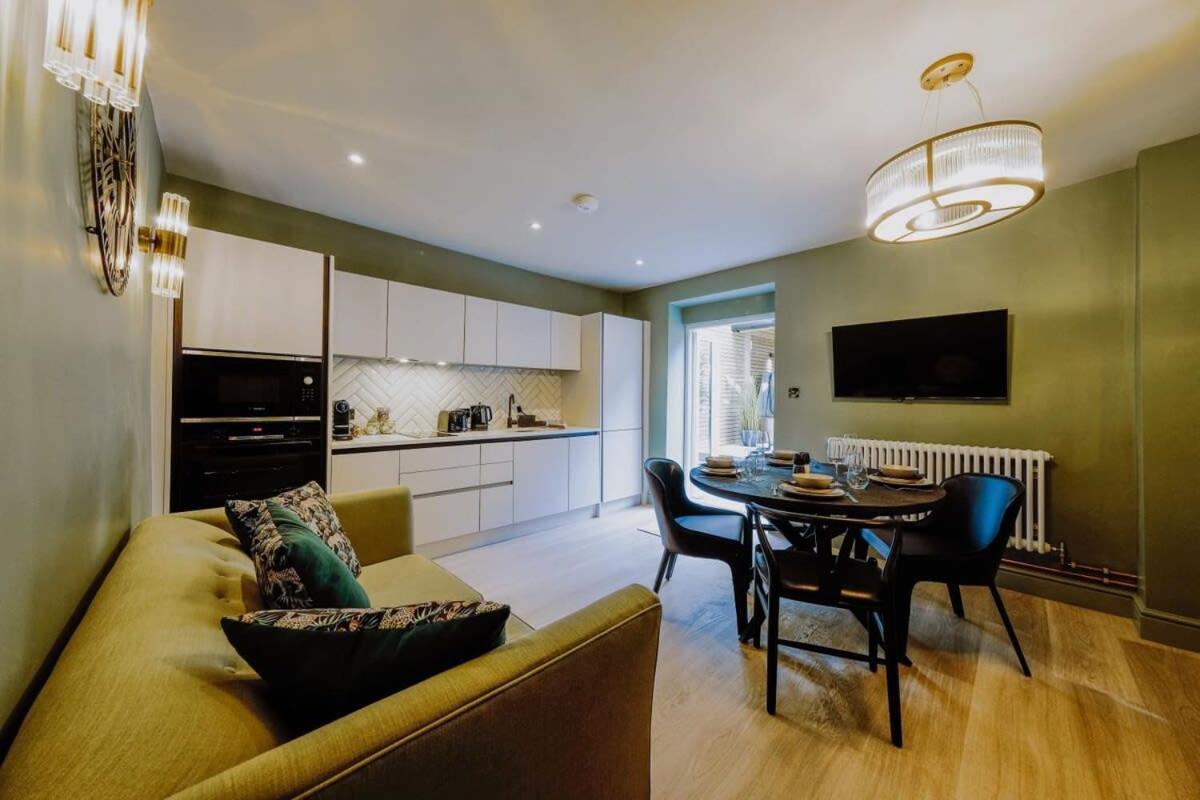 Clifton 32 - Garden Flat With Hot Tub - Hopewell Apartment Bristol Bagian luar foto